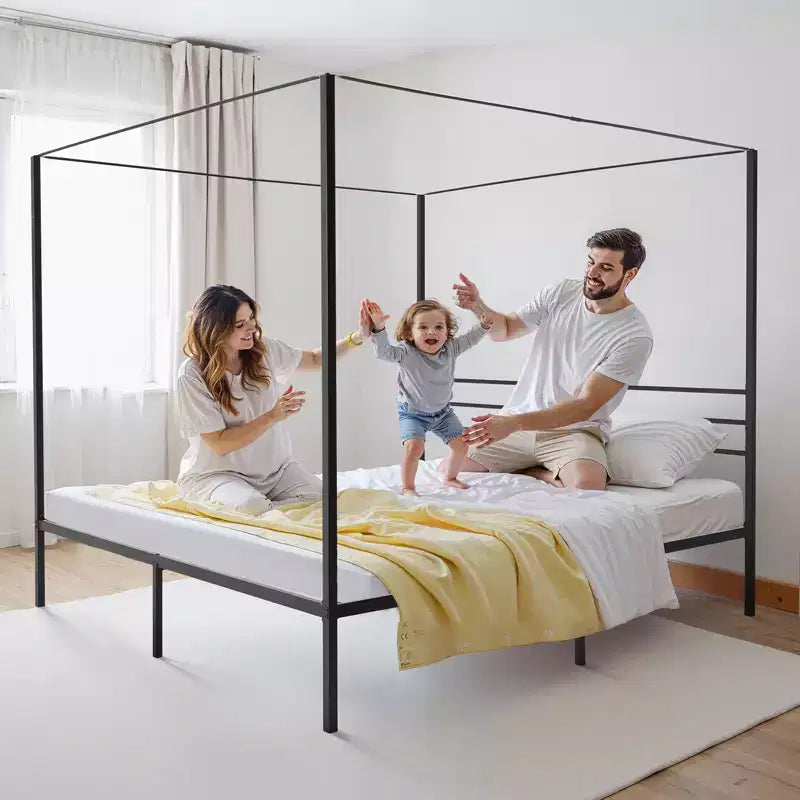 Himmelbettgestell in Kingsize, Metallbett mit Himmelbett-Design, robuste Stahlleisten als Stütze, Stauraum unter dem Bett, schwarz