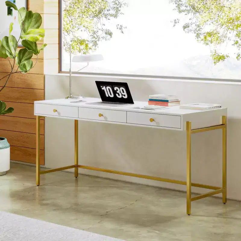Moderner Schreibtisch mit 3 Schubladen