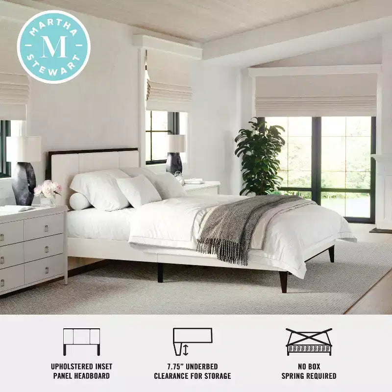 Cama de plataforma de madera maciza con base tapizada y cabecero con paneles empotrados, base de listones de madera, no necesita somier