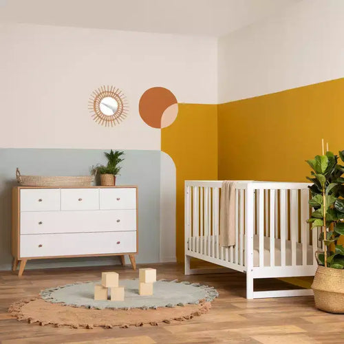Cómoda infantil de 5 cajones (blanco + roble rojo)