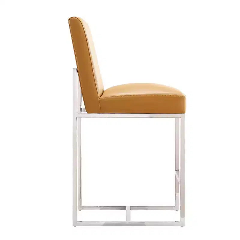 Barhocker aus Edelstahl in Tresenhöhe